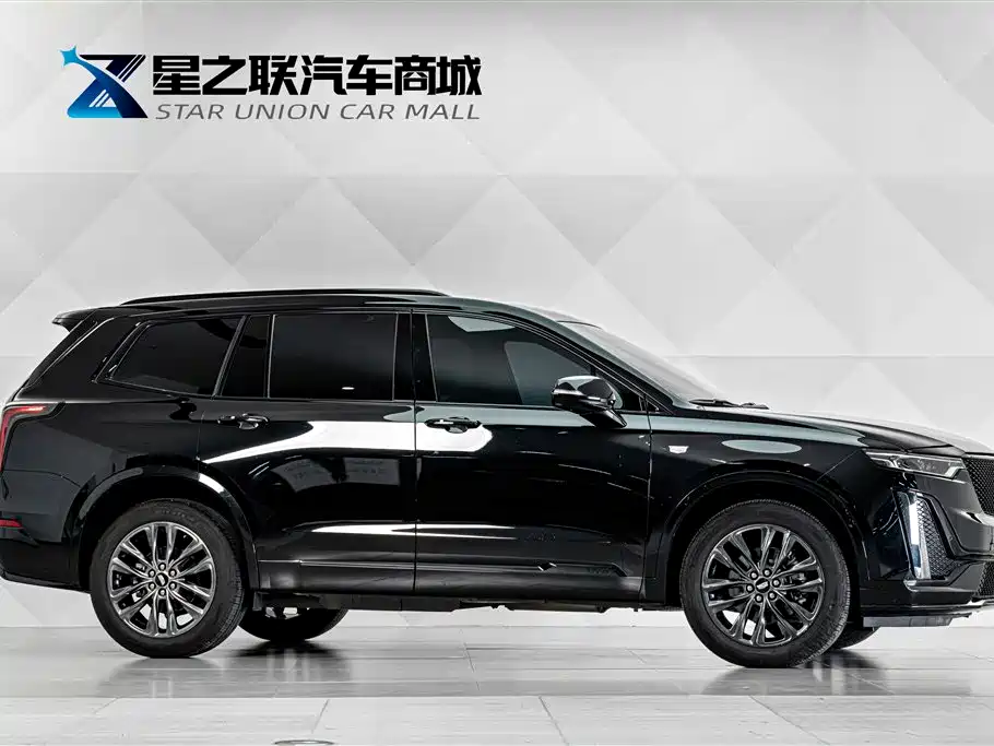 Cadillac XT6 2.0 T 6-seat 4 WD Distinguished Executive Black Label