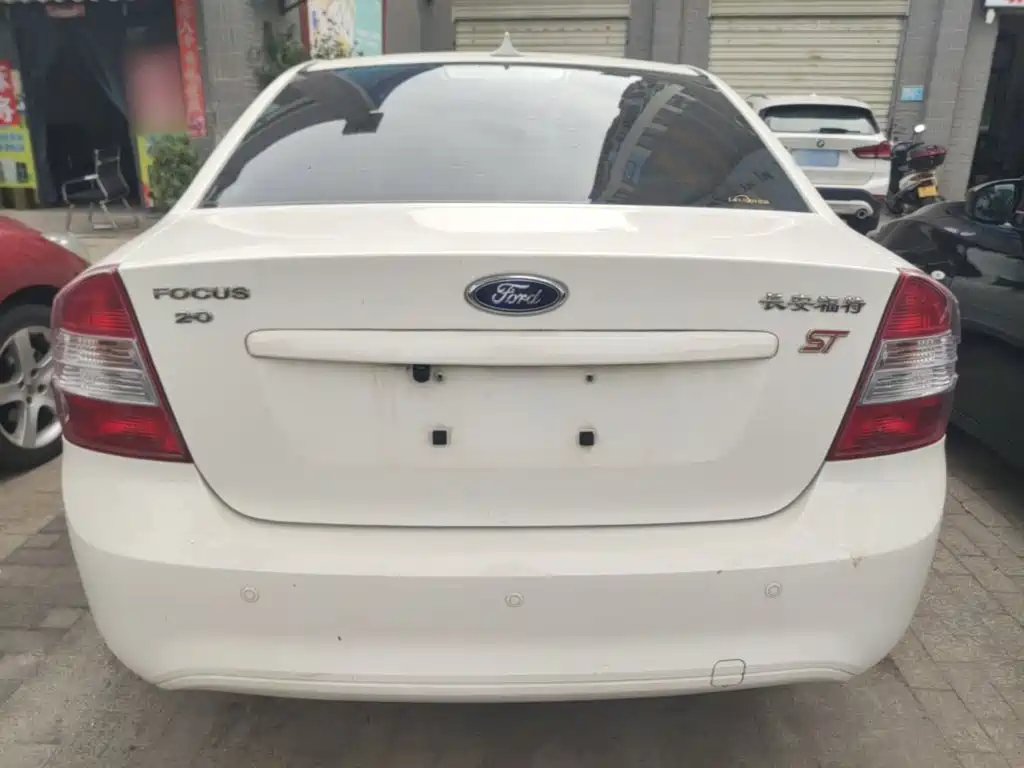 Focus Sedan Classic 1.8 L Auto Fashion
