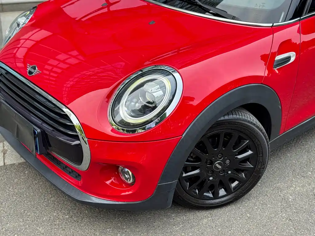 MINI MINI 2020款 1.5 T COOPER 经典派 五门版