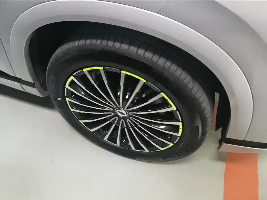 Dongfeng Fengshen L8 185 KM Dream