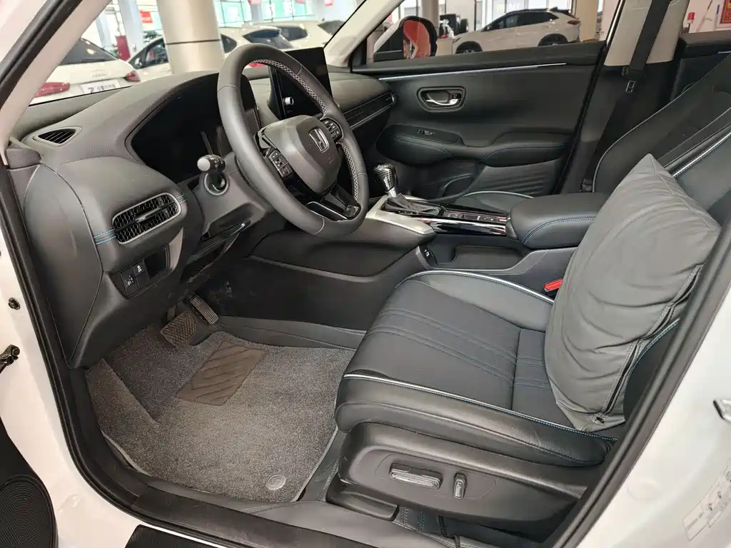 Honda HR-V 本田HR-V 2024款 240 TURBO 劲悦版