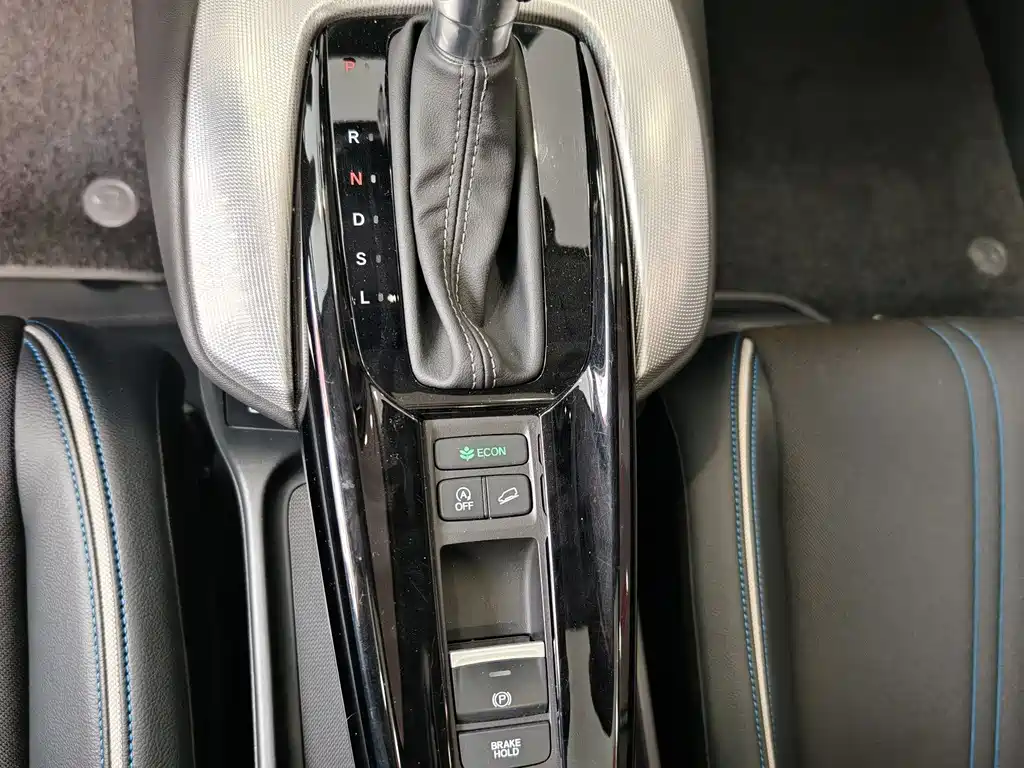 Honda HR-V 本田HR-V 2024款 240 TURBO 劲悦版