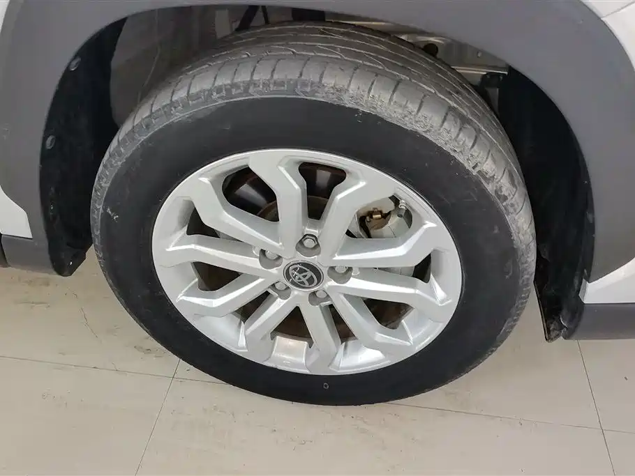 Frontlander 2.0 L CVT Leading