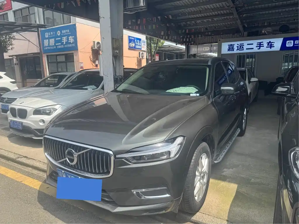 Volvo XC60 T5 4 WD Smart Ease Luxury