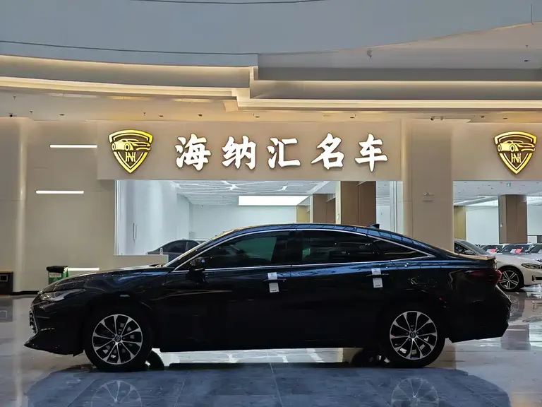 Toyota Avalon 2.0 L Select