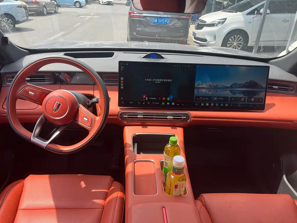 Hongqi HS6 PHEV 220 4 WD Smart Hybrid