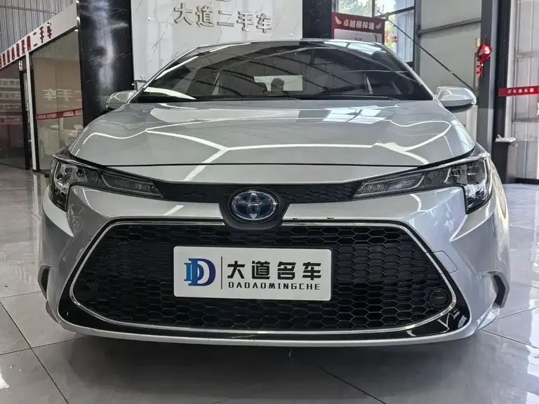 Toyota Levin Dual Engine 1.8 H E-CVT Luxury