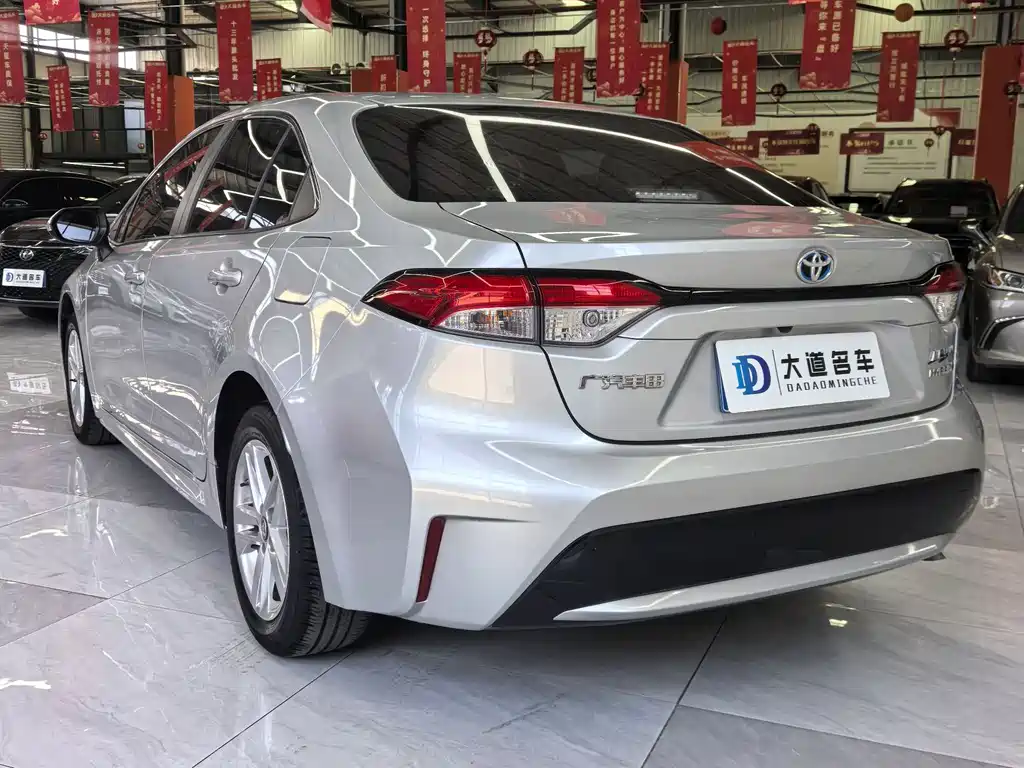 Levin Dual Engine 1.8 H E-CVT Luxury