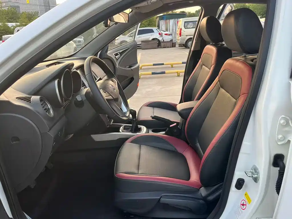 Eado XT 1.6 L Manual Handsome Cool CN-V