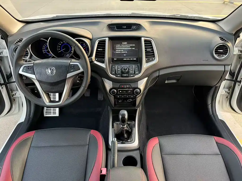 Eado XT 1.6 L Manual Handsome Cool CN-V