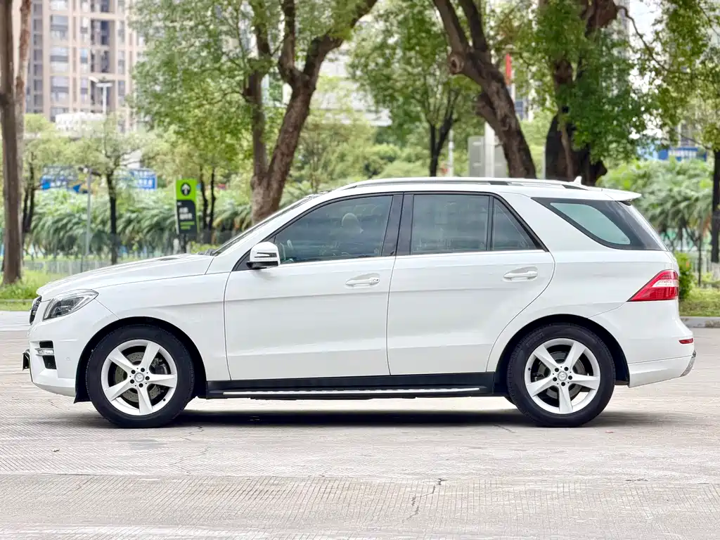 Mercedes-Benz M-Class ML 400 4 MATIC Dynamic