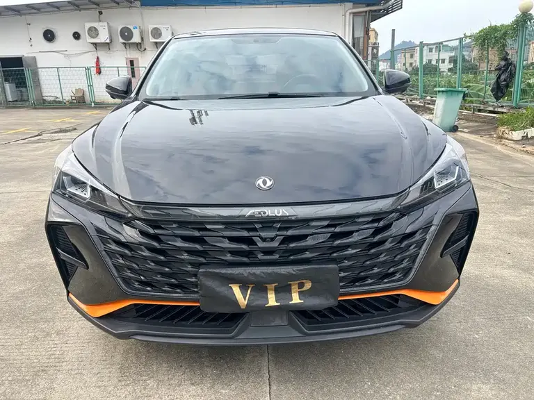 Dongfeng Yixuan 1.5 L Auto Glory