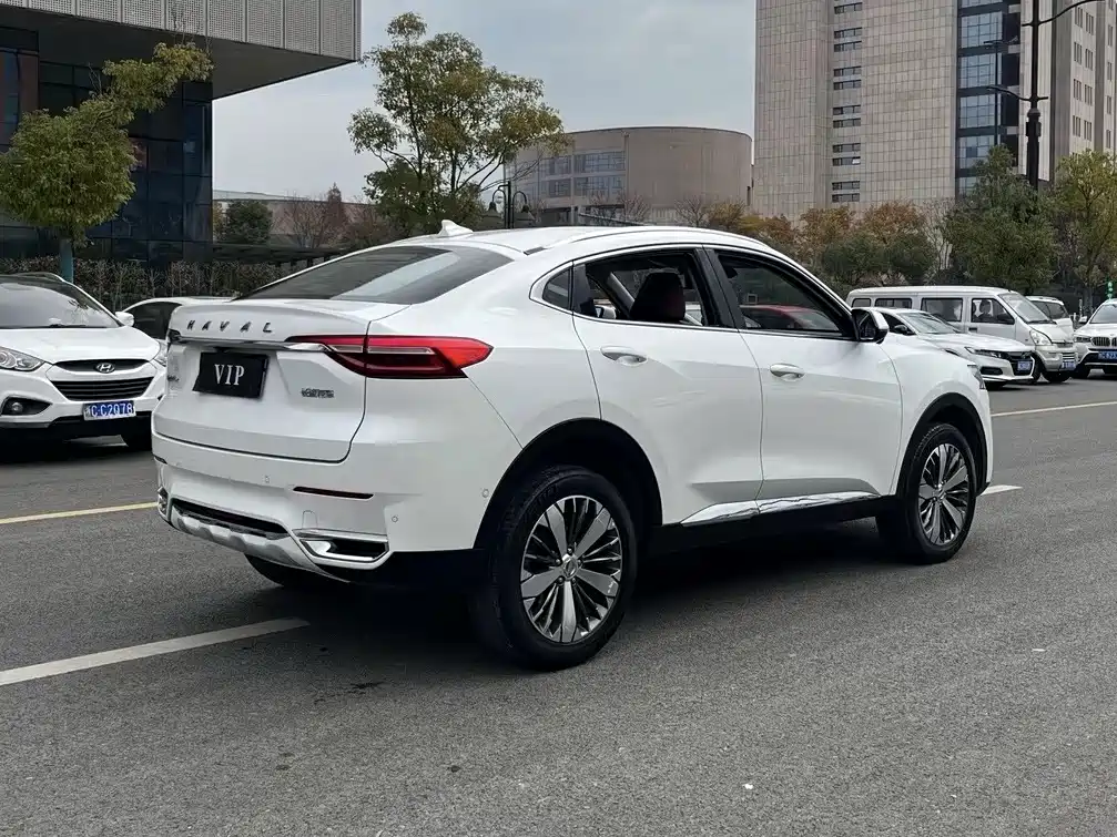 Haval F7 x 1.5 T 2 WD Ultimate Smart Tech