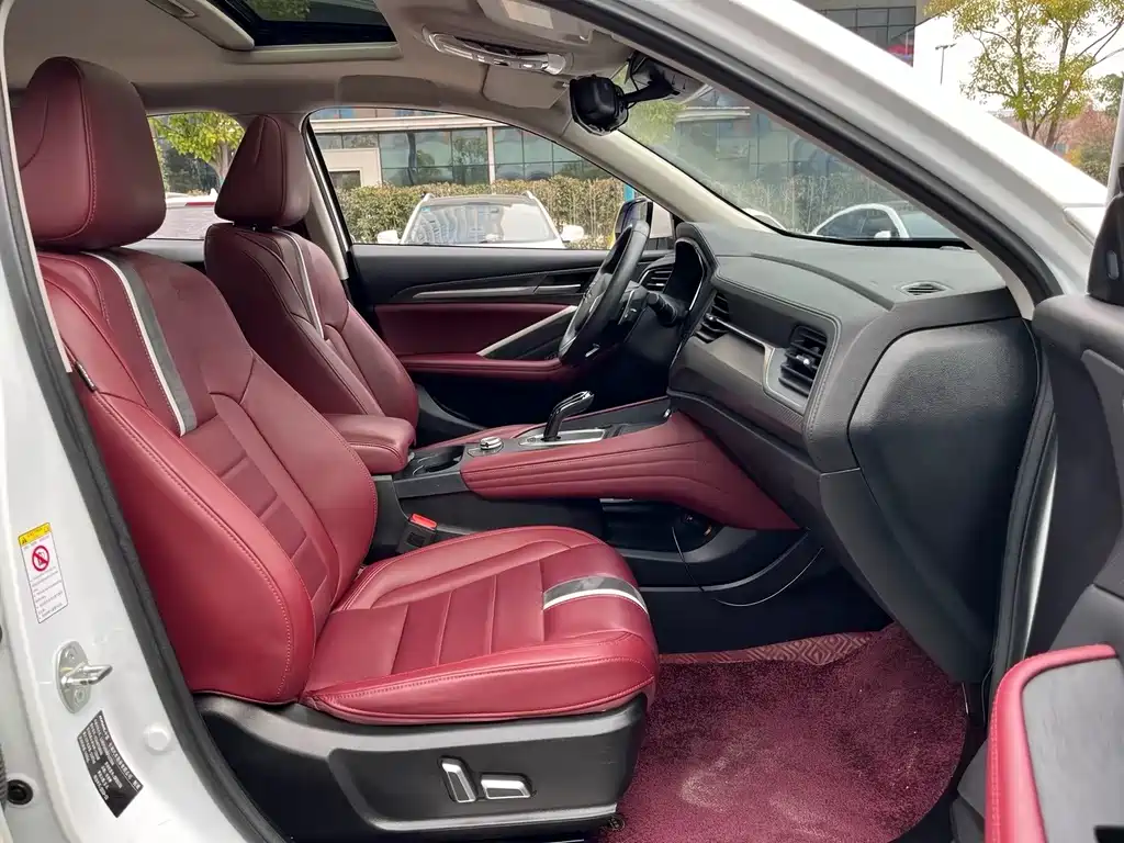 Haval F7 x 1.5 T 2 WD Ultimate Smart Tech