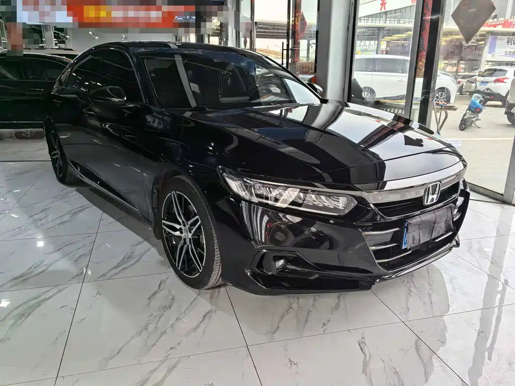 Accord Sharp· Hybrid 2.0 L Phantom Night · Sharp Smart