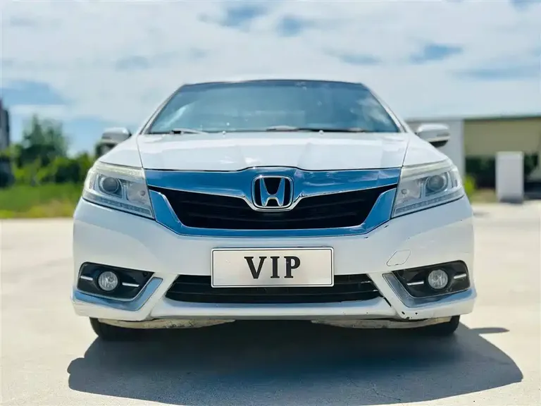 Honda Crider 1.8 L Auto Luxury