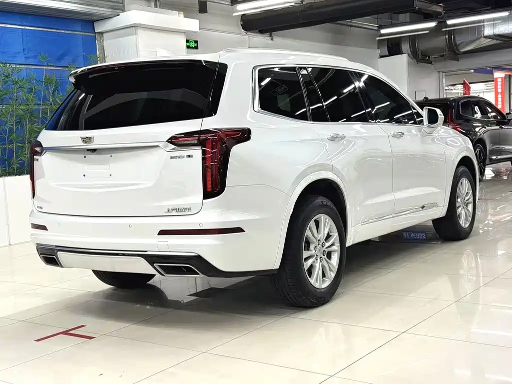 Cadillac XT6 28 T 7-seat 4 WD Style