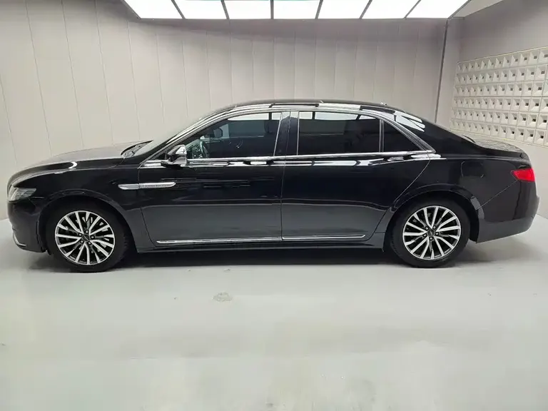 Lincoln Continental 2.0 T 2 WD Graceful