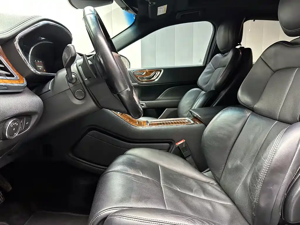 Lincoln Continental 2.0 T 2 WD Graceful