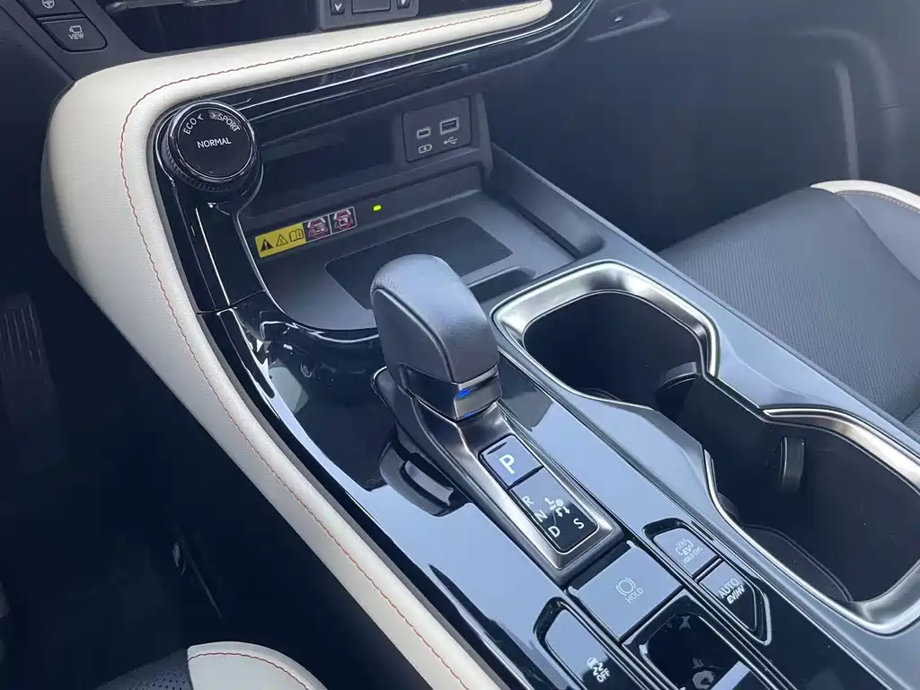 Lexus NX NEV 400 h+ Smooth