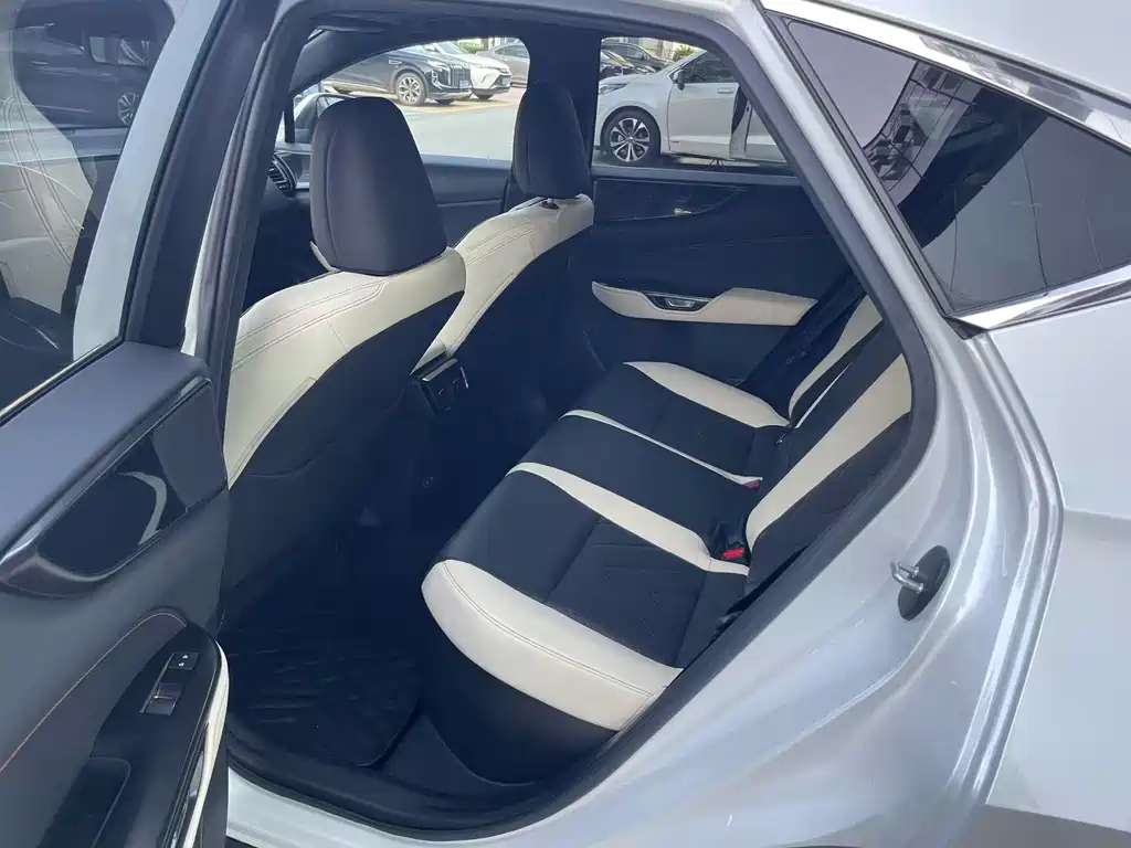 Lexus NX NEV 400 h+ Smooth