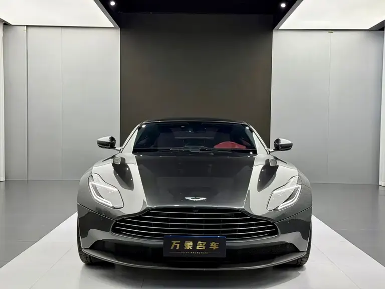 Aston Martin DB11 4.0 T V8 Coupe