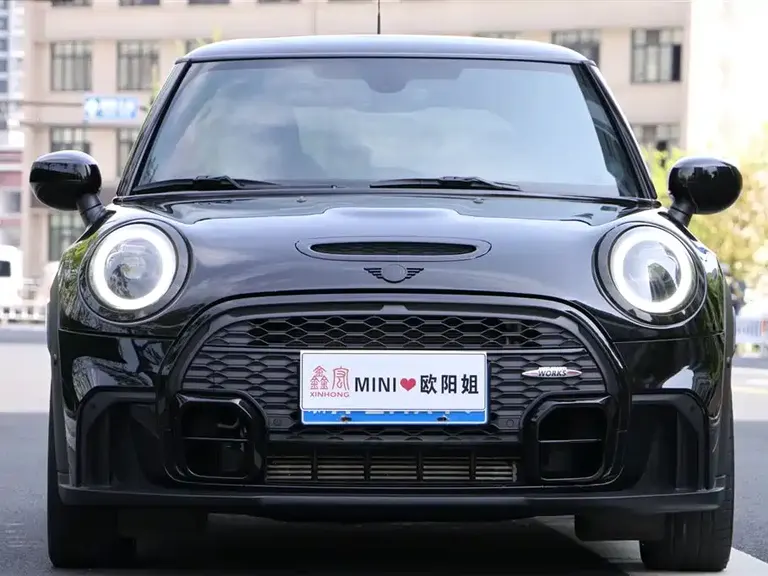 MINI 2.0 T COOPER S Black Label Special Edition