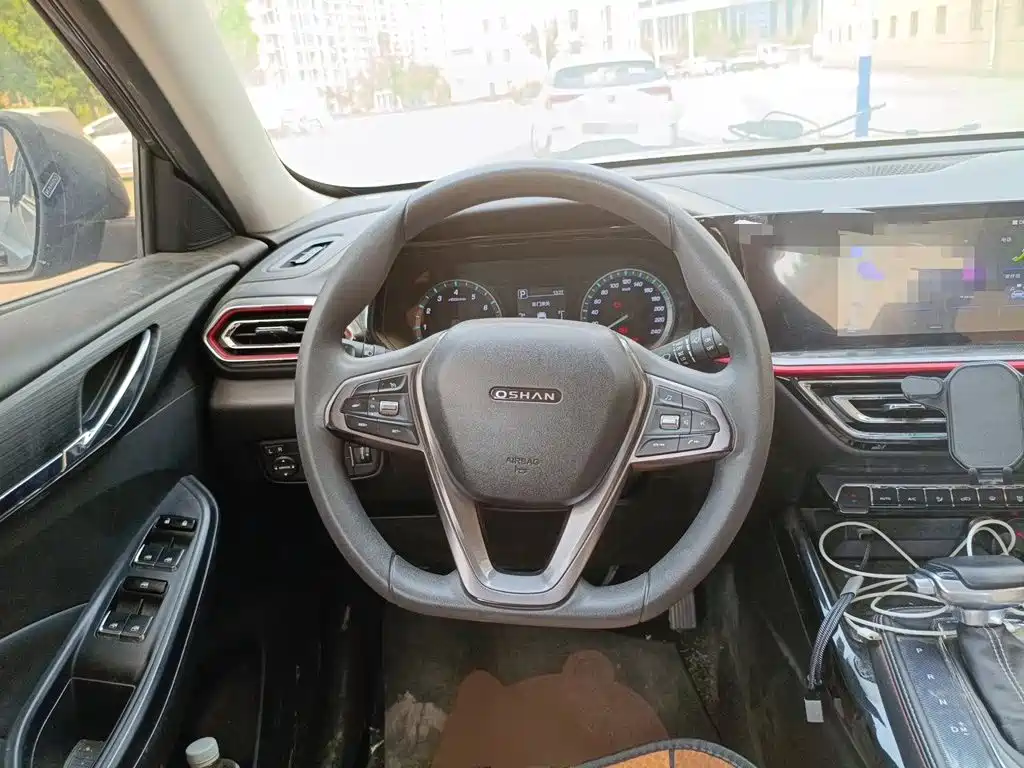 Changan Oshan X5 长安欧尚X5 2021款 改款 1.6 L CVT豪华型