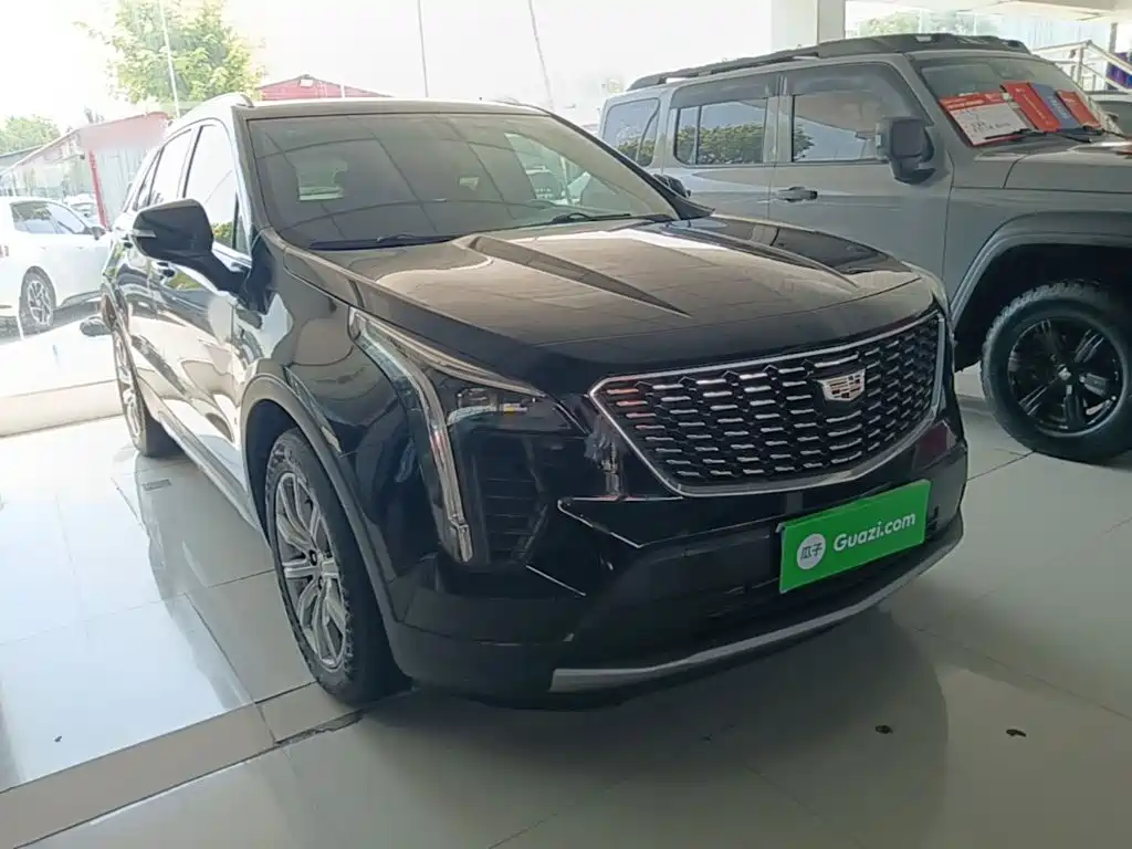 Cadillac XT4 28 T 2 WD Leading