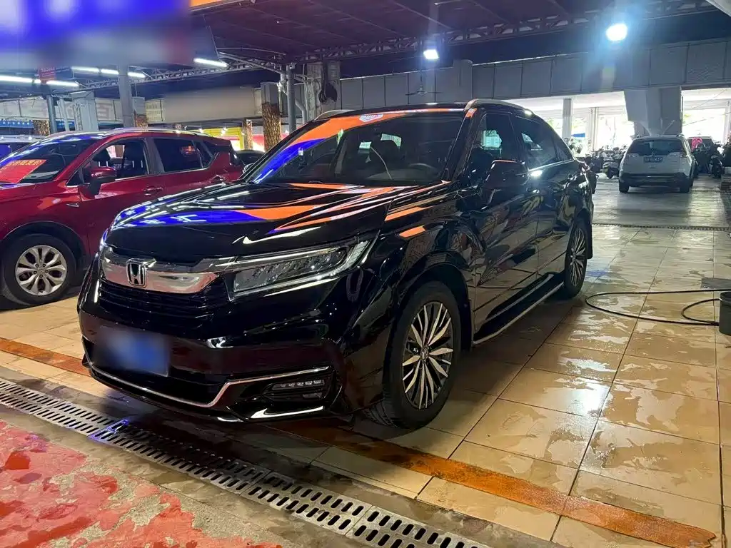 Avancier 370 TURBO 2 WD Luxury