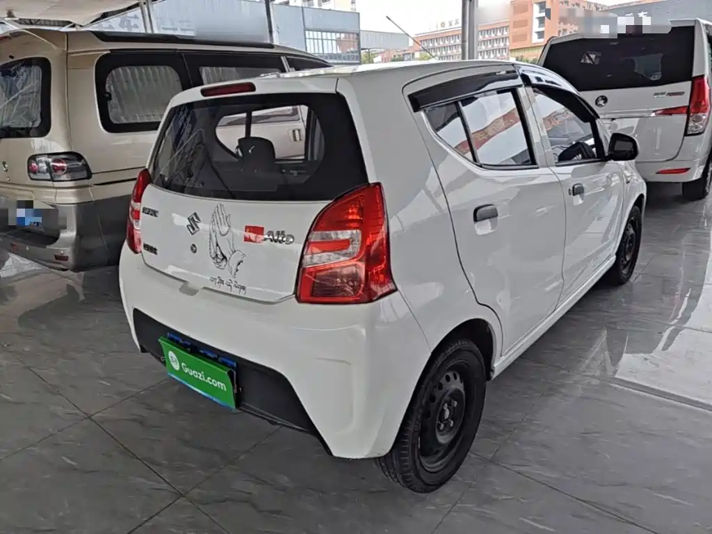 Alto Facelift 1.0 L Manual Comfort