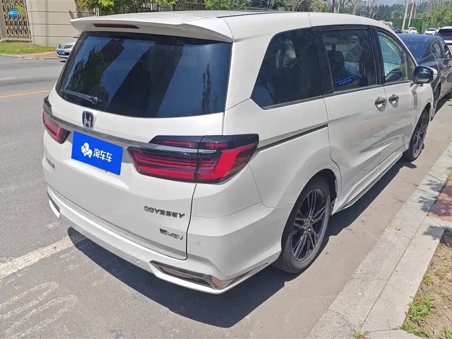 Odyssey 2.0 L e:HEV Sharp· Shine Enjoyment