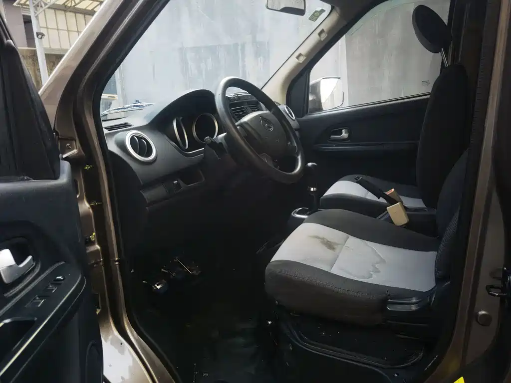 Changan Ruixing M60 1.5 L Standard CN-VI 6-seatDAM15 KR