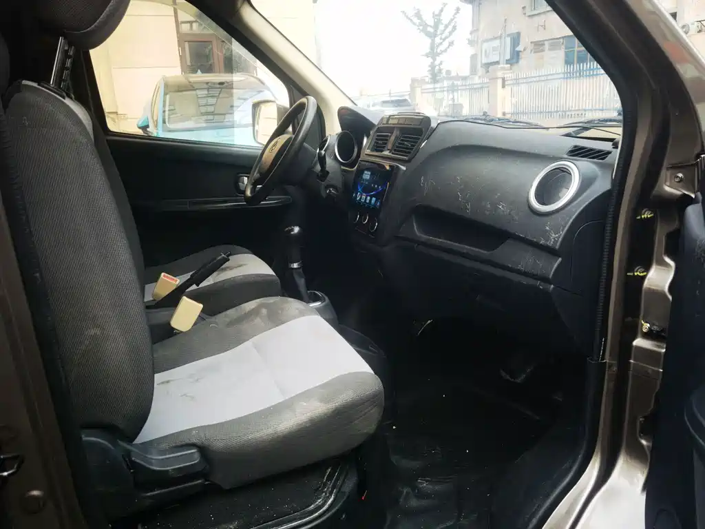 Changan Ruixing M60 1.5 L Standard CN-VI 6-seatDAM15 KR
