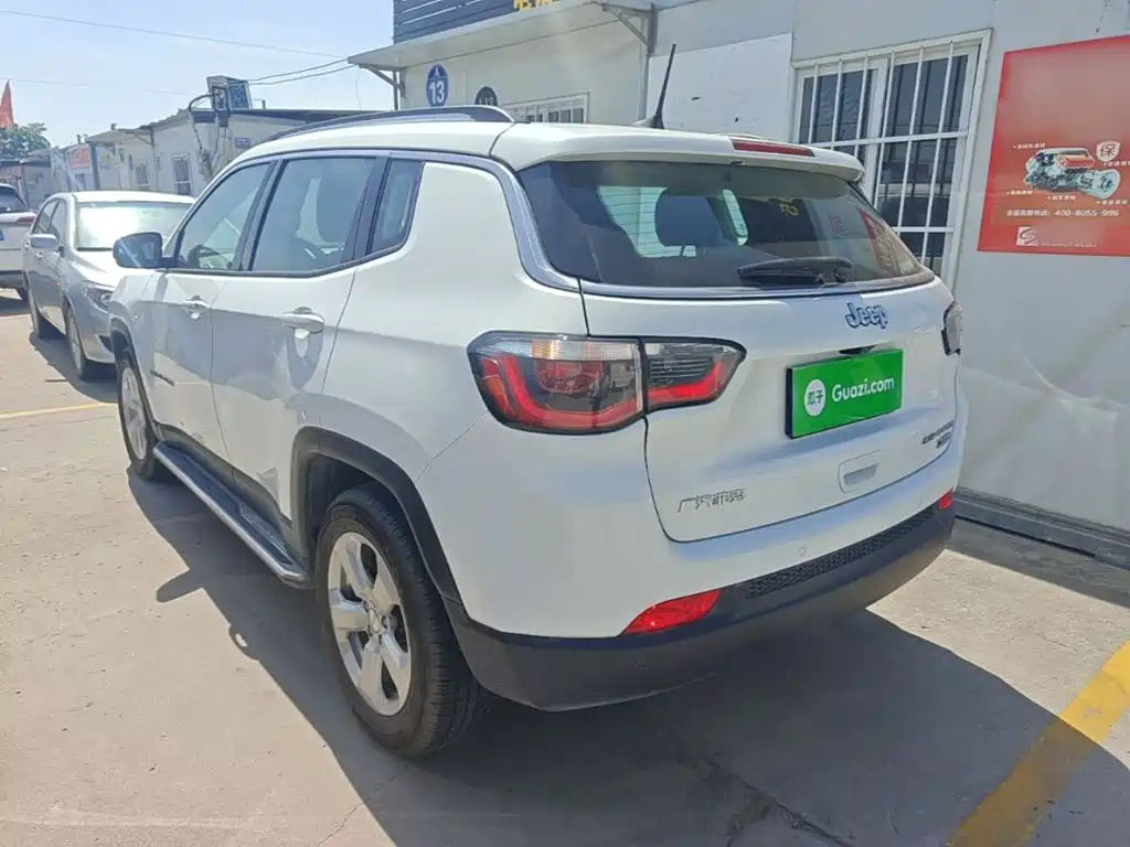 Compass 200 T Auto Home Enjoyment