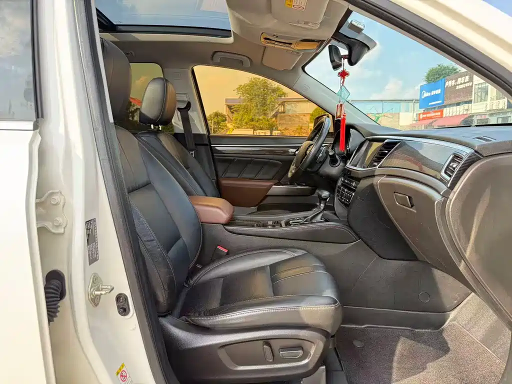 GAC Trumpchi GS7 320 T 2 WD Luxury Connected
