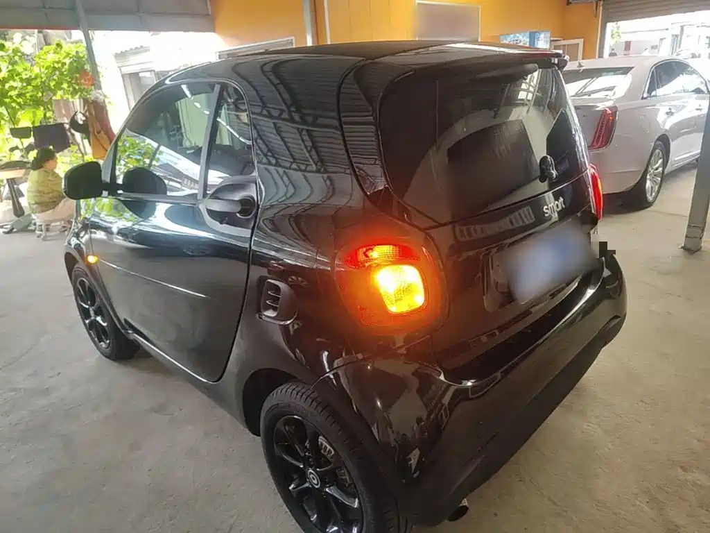 smart fortwo 1.0 L 52 kW Hardtop Agile CN-V