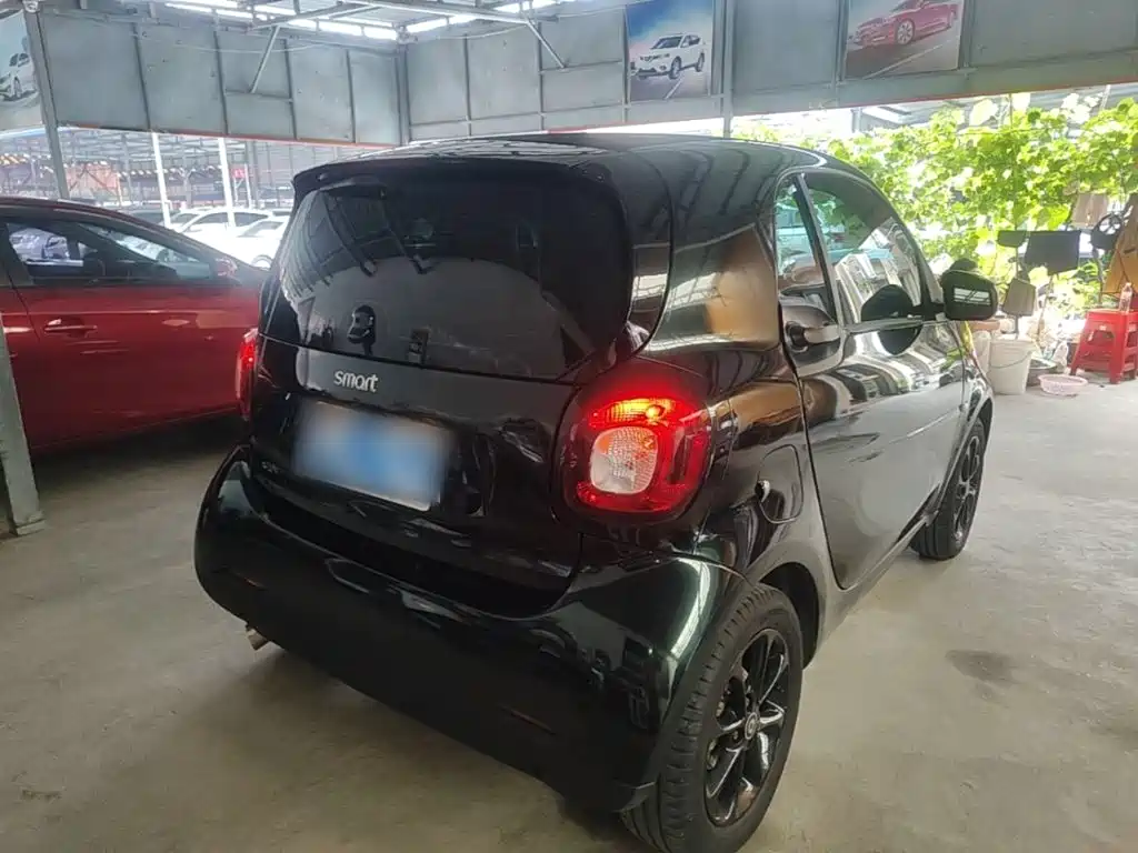 smart fortwo 1.0 L 52 kW Hardtop Agile CN-V