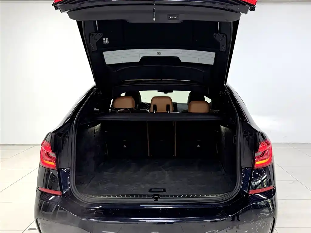 BMW 6 Series GT 630 i M Sport Package