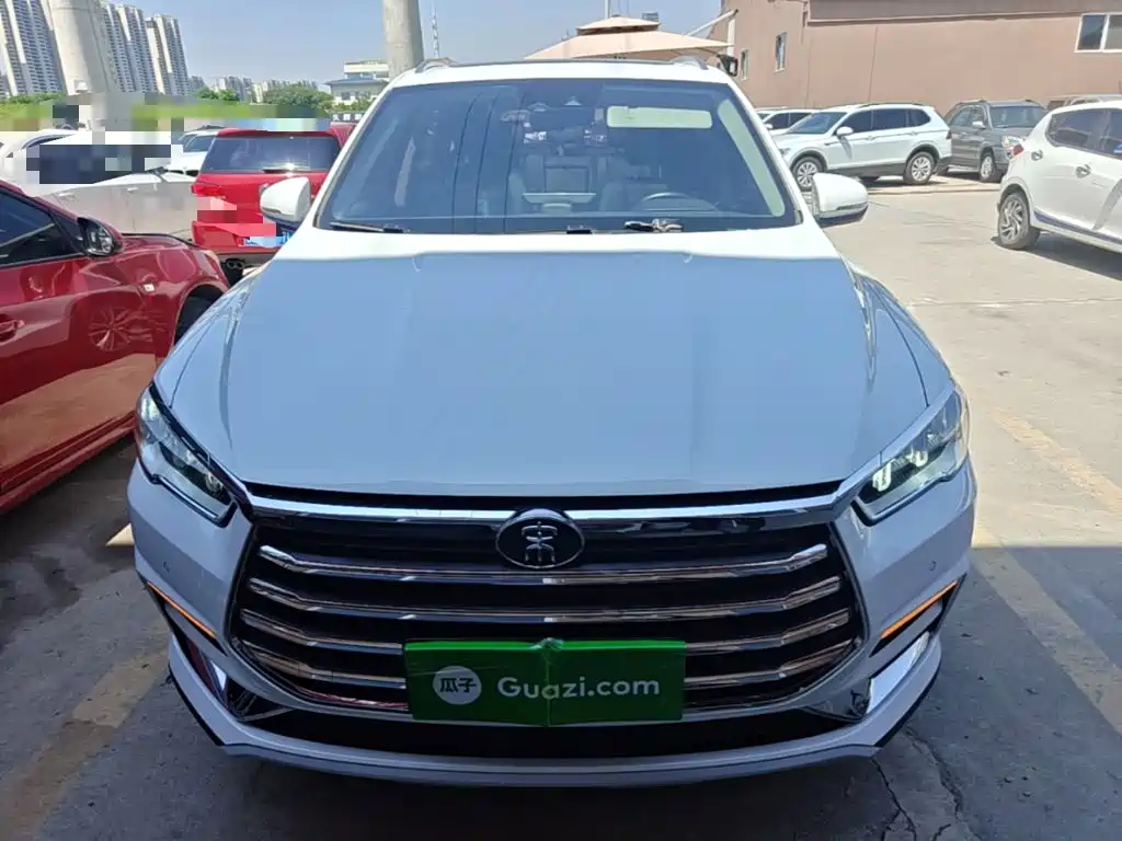 Song Pro 1.5 T Auto Luxury