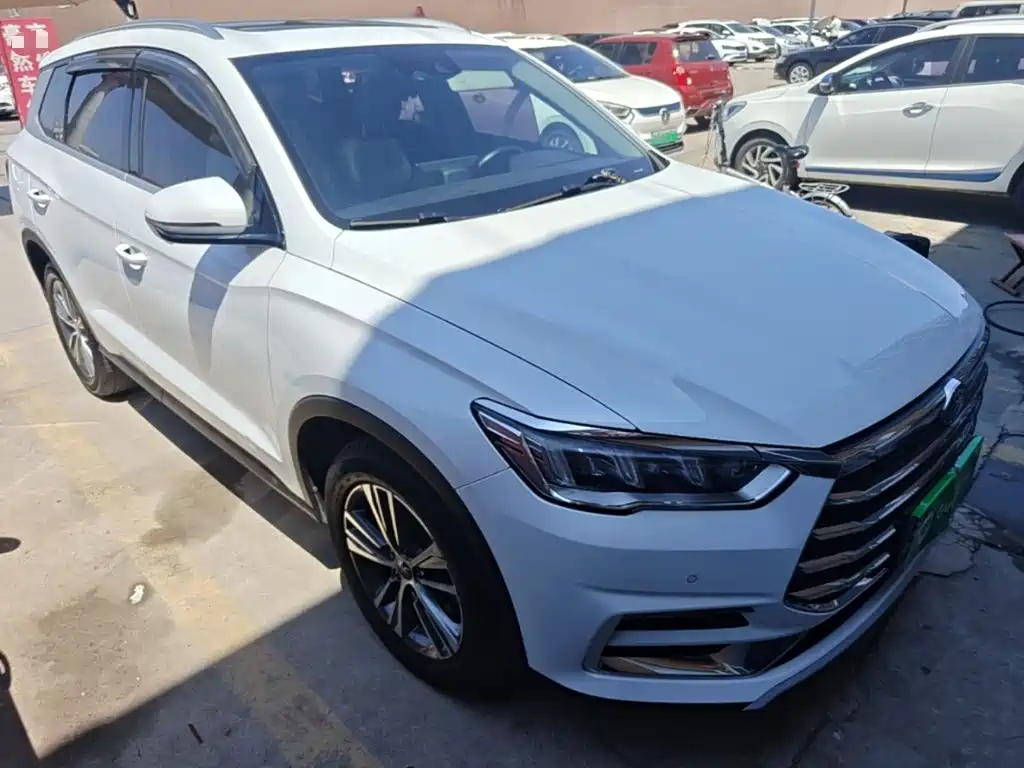 Song Pro 1.5 T Auto Luxury