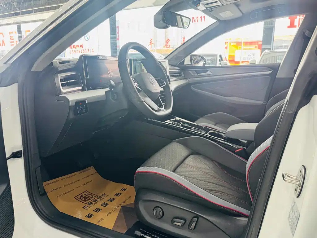 Lamando Lamando L 280 TSI DSG Spicy Cool