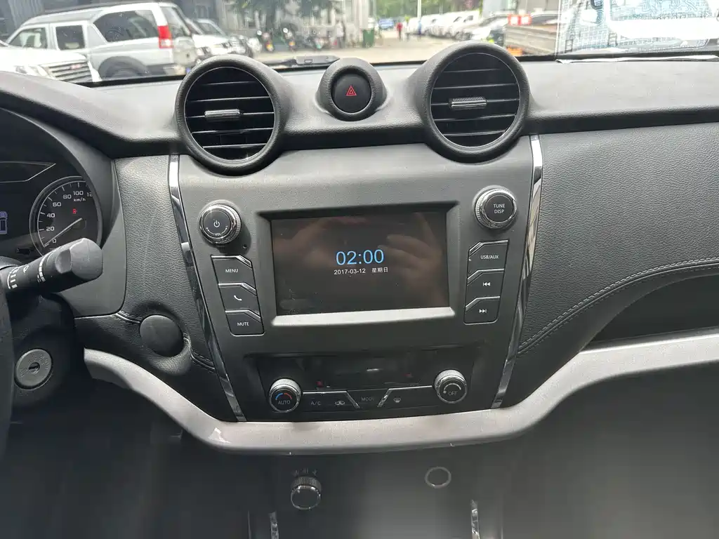 Palaso 帕拉索 2021款 1.8 T 手动四驱尊贵版