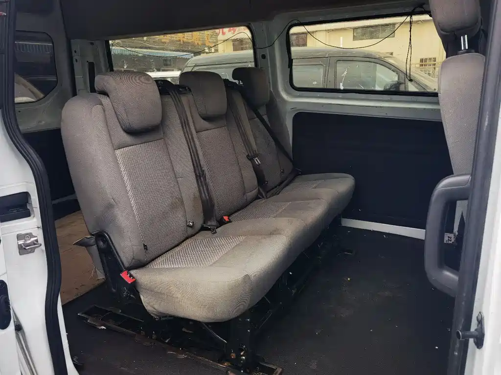 Transit 2.0 T Diesel Multi-purpose Commercial MWB Mid Roof 6-seat CN-VI