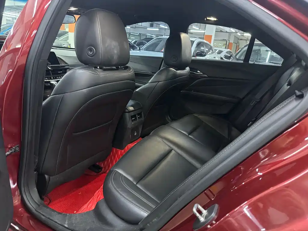 Cadillac CT4 28 T Style