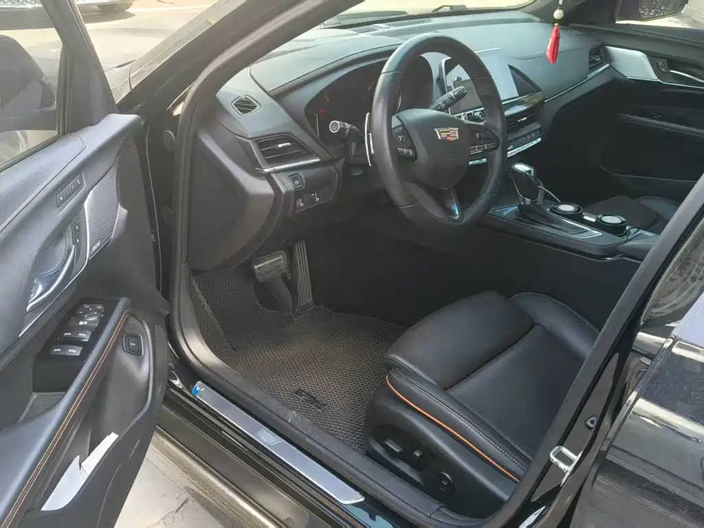 Cadillac CT4 28 T Elite