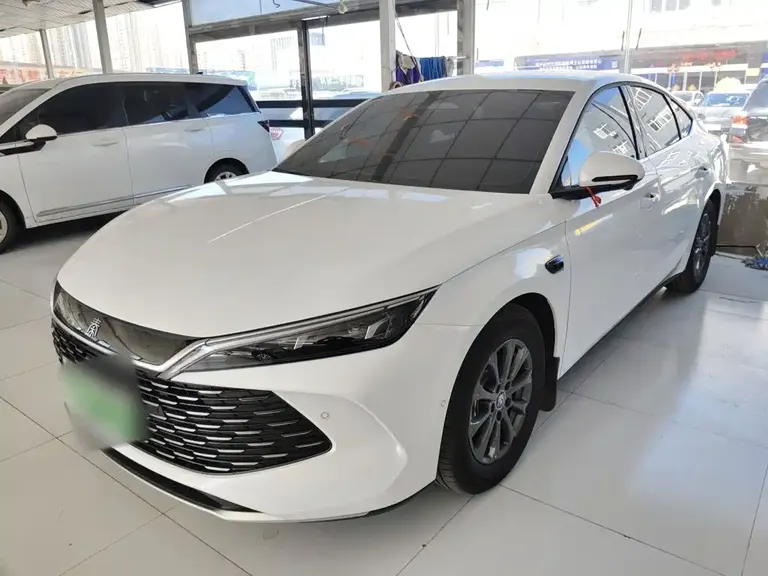BYD Qin L DM-i Smart Drive 80 KM Leading