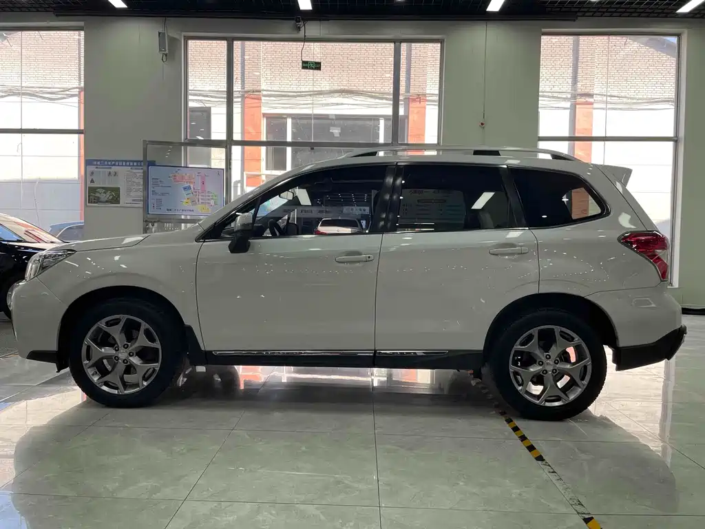Forester 森林人 2015款 2.5 i 特装纪念版