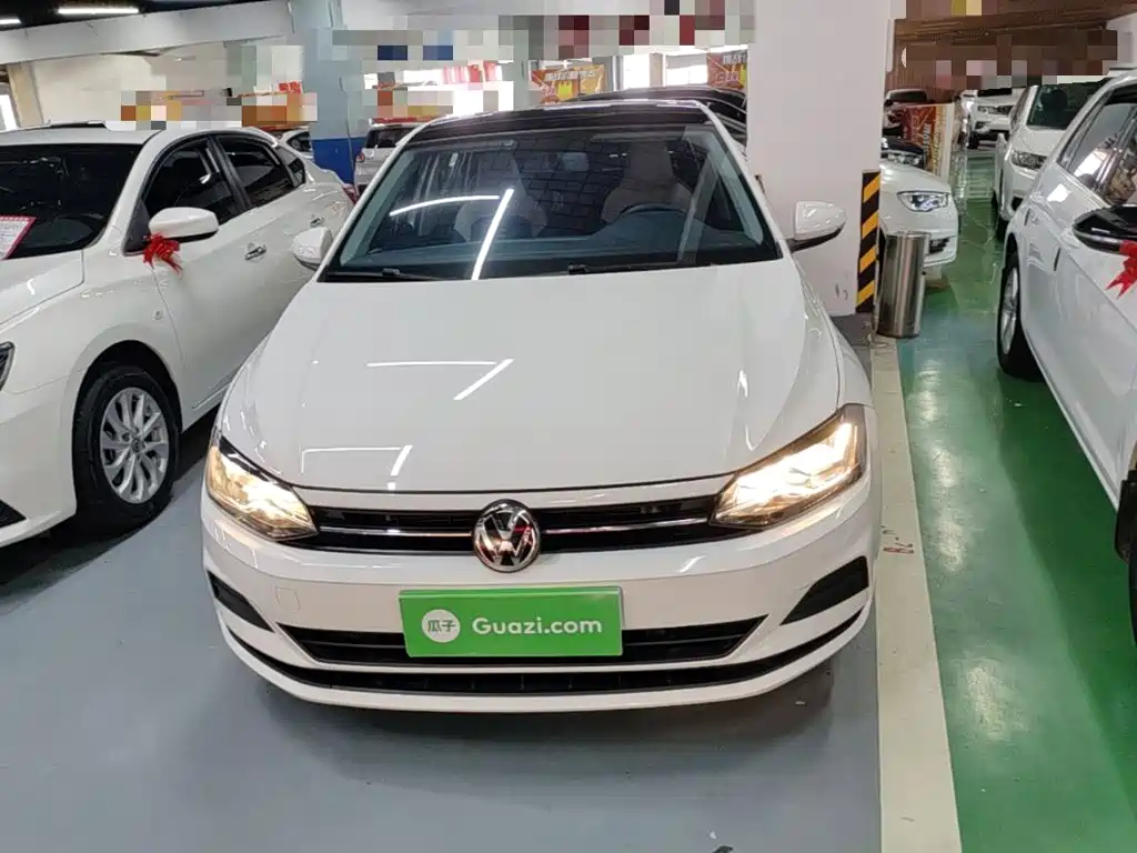 Polo Plus 1.5 L Auto Colorful Tech
