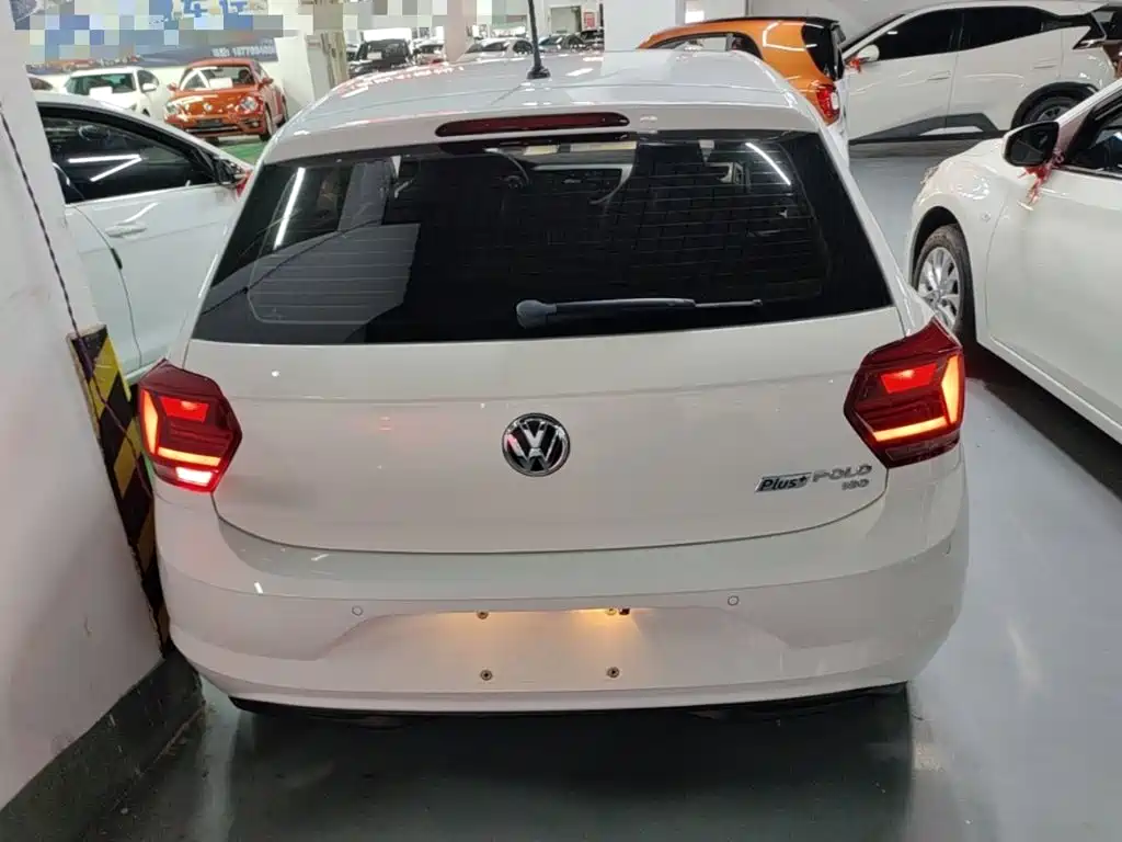 Polo Plus 1.5 L Auto Colorful Tech